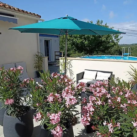 Maison Marin, Charming Village With Pool